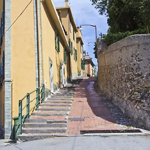 Laxmi *** Genoa